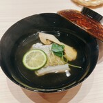 すし道 冨座 - 松茸と太刀魚のお吸い物