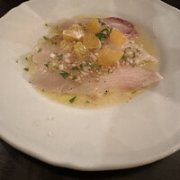 LOVAT - カンパチとしまなみミカンのカルパッチョ