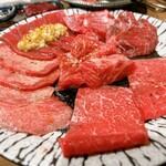 Jimbou Yakiniku Ryouriten - 