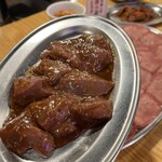 Taishuu Horumon Yakiniku Kemuriki - 