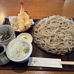 Soba Kiyose Raku An - 天ぷらが小さいんじゃなくて、蕎麦がデカいのよ！