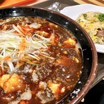 麻婆 たまる屋 - 背脂マーボーメン＋チャーハンセット