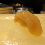 鮨 やまけん - ホタテ