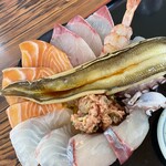 Oohama Shokujidokoro - 海鮮丼