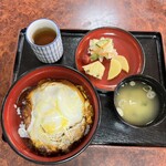 Takaraya - 大名カツ丼（税込み９５０円）