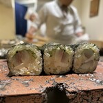 島津 - あまりに美味しかったのでナカズミのガリ巻き　無言で仰け反る