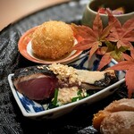 茜坂大沼 - 時期ごとの「蟹コロッケ」は大好き♡　〆鯖の炙りも美味。