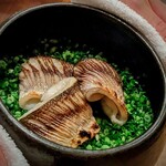 茜坂大沼 - カマスと奴ネギの炊き込みご飯。何ともコントラストが美しく、香りがたまらん、です。