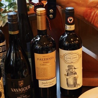 世界各国のワインを豊富にラインナップ♪定番のお飲み物も完備◎