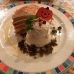 クレープリー・アルション - 10/13かぼちゃの焼きミルクレープタルト　　ジェラートの下は抹茶のクランブル＾＾