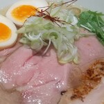 麺家 たけ田 - 味玉塩らーめんアップ