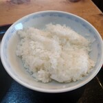 Ramen Rakuraku - ◯ライス
                      ご飯にパサツキがあり、あまり美味しい味わいではない
                      お安い価格で提供されてるので
                      仕方ないのかもしれないけど、、、