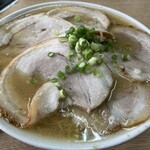 Tomiya - とっさかラーメン大肉_チャーシューFIVE