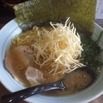 たま家 - ねぎらーめん中盛り９００円(太麺）