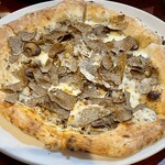 VITTORIA - 白トリュフのpizza