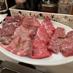 ホルモン焼肉 ばぶ - 