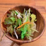 Spice & smile - 先出しの野菜サラダ