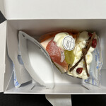 パティスリー タクミ - 化粧箱の中