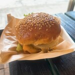 WEST SHORE'S GREEN CAFE - 料理写真:十和田湖チーズバーガー