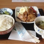 シーサイドラルゴ - 生姜焼き定食850円。