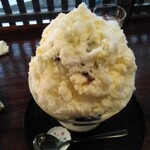 茶房 二兎屋 - あずきミルク