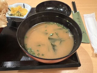 Toyotsune - 特上天丼(海老2尾) 950円 (赤だし)