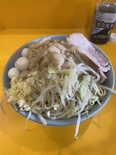 ラーメン二郎 - ドクロウズラの図。久しぶりの二郎。ニヤける