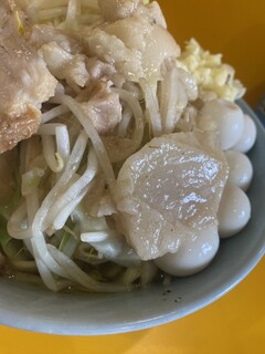 ラーメン二郎 - 背徳の味。アブラコール