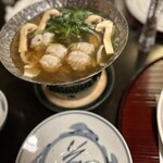 うぶすなの郷 TOMIMOTO - 鱧は細かく包丁が入ってます。出汁にも鱧の骨がつかわれているそう。