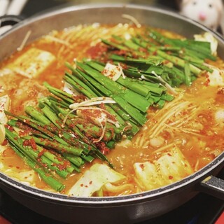 Domestic Japanese Black Beef Offal Hot Pot & Mentaiko Offal Hot Pot