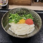 本格派博多うどん はし田たい吉 - 釜玉明太子うどん¥880