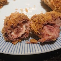 肉寿司 肉和食 KINTAN コレド室町 -  見た目悪し、になってしまった牛カツの断面