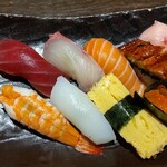 Shinsen Sakaba Sushiya-Nen - 握り盛り　980円