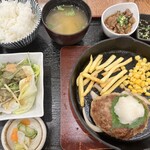 ステーキ&ハンバーグ 前田亭 - 和風ポン酢バーグ150g定食　　　830円（税込913円）