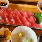 武家屋敷 伊東邸 おび茶寮 - マグロ丼まぶし御膳