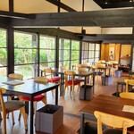 武家屋敷 伊東邸 おび茶寮 - 客席の雰囲気