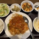 台湾料理 桃園 - エビチリランチ