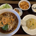 台湾料理 桃園 - 日替わりランチ