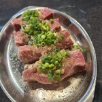 Sumibi Yakiniku Ushimatsu - 