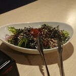 おにくテリア - ちょれぎサラダ美味しい