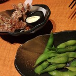 魚民 - かつおの竜田揚げ(税抜398円)、あったか枝豆(税抜328円)