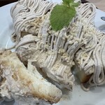 ピノキオ - モンブランクリームと生クリームたっぷり