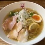 麺屋 一八 - 冷やし鶏にぼらぁめん　しょうゆ味　