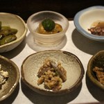 酒盃 - お通しが圧巻！