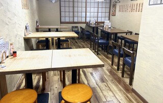 Unakushi Edosakaba Hansuke - 2階テーブル席