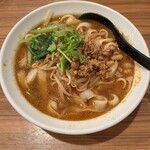 龍 刀削麵 - 担々刀削麺