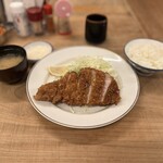 山本ロース - ロース定食 1,200円