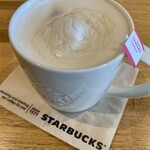 スターバックス・コーヒー - ハニー カモミール ティー ラテ