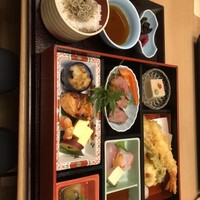 美濃吉 新阪急ホテル店 - 