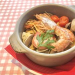 Steamed shrimp and clams in white wine